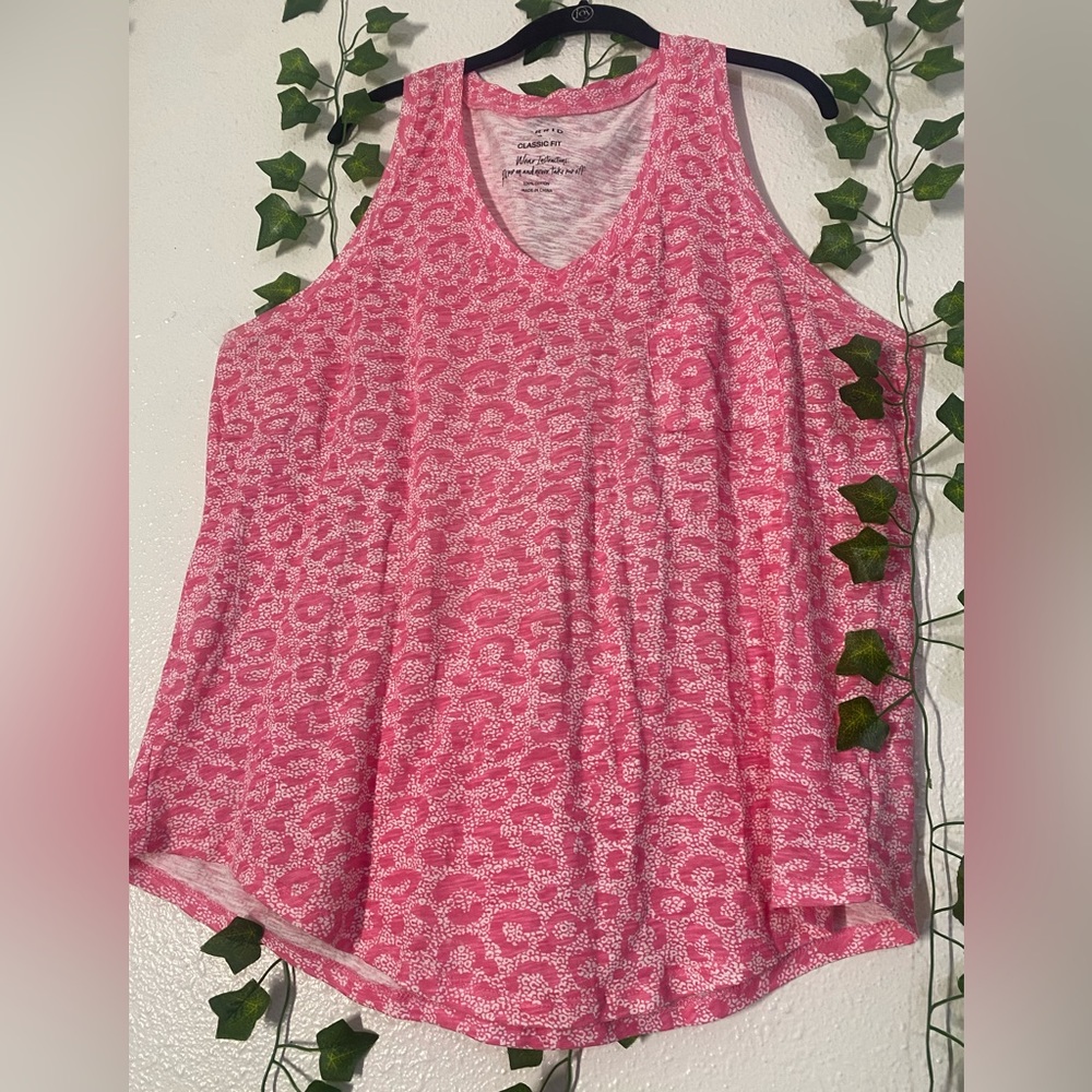TORRID SIZE O CLASSIC FIT top
 sleeve shirt